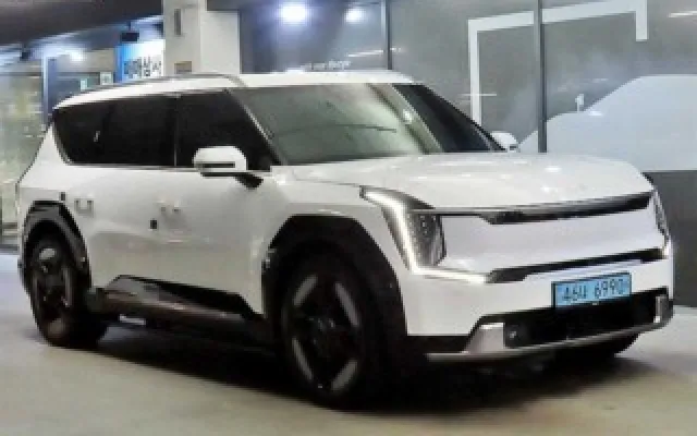 수원중고차매매사이트추천 EV9 롱레인지 4WD 매물 사진 9 - 2023/12 46,165km