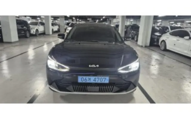 수원중고차매매사이트추천 EV6 롱레인지 매물 사진 8 - 2022/09 84,993km
